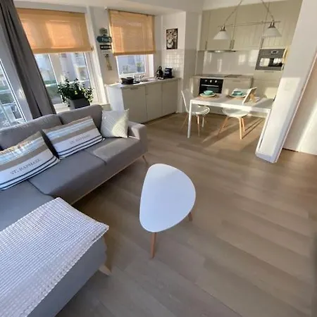 Sleep With The Sound Of The Waves….Adults Only * Koksijde